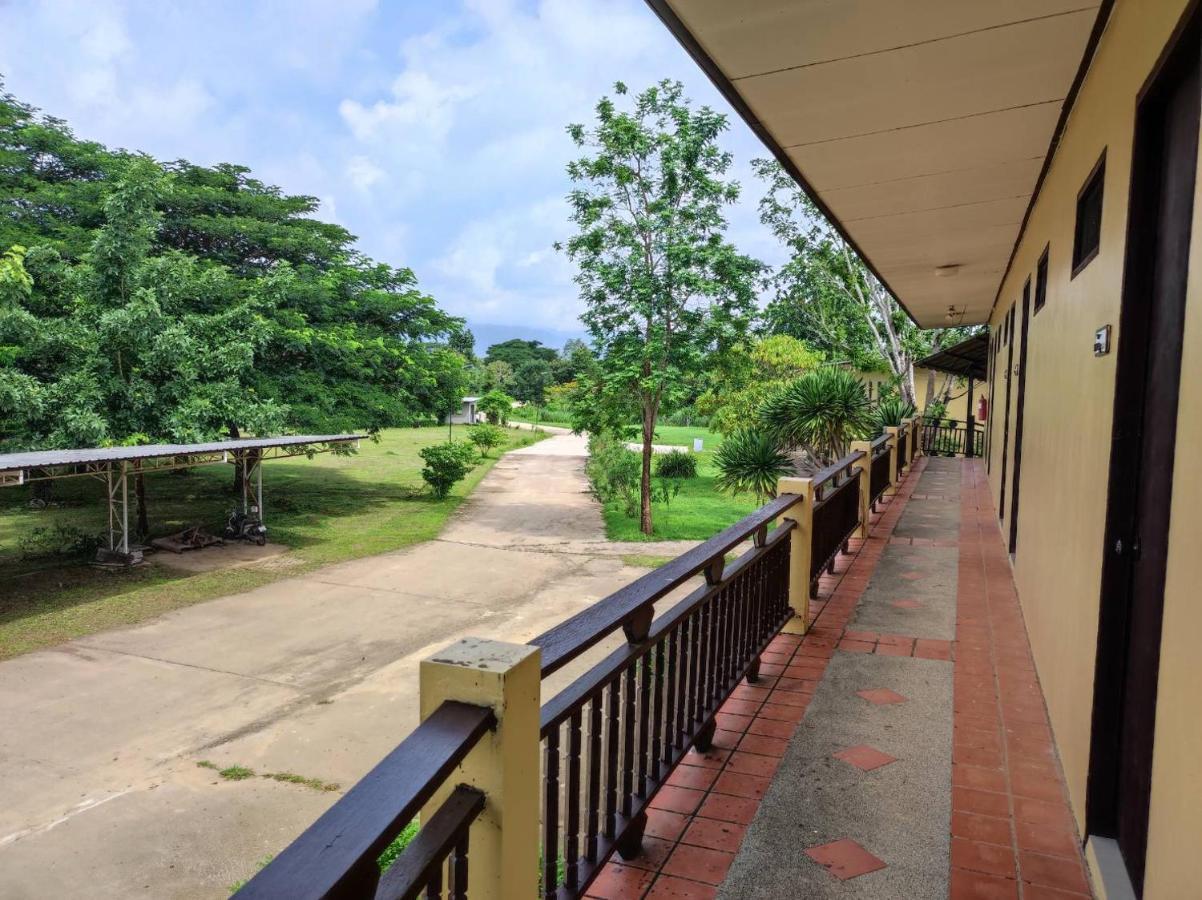 Nakakiri Resort & Spa Hin Dat Esterno foto