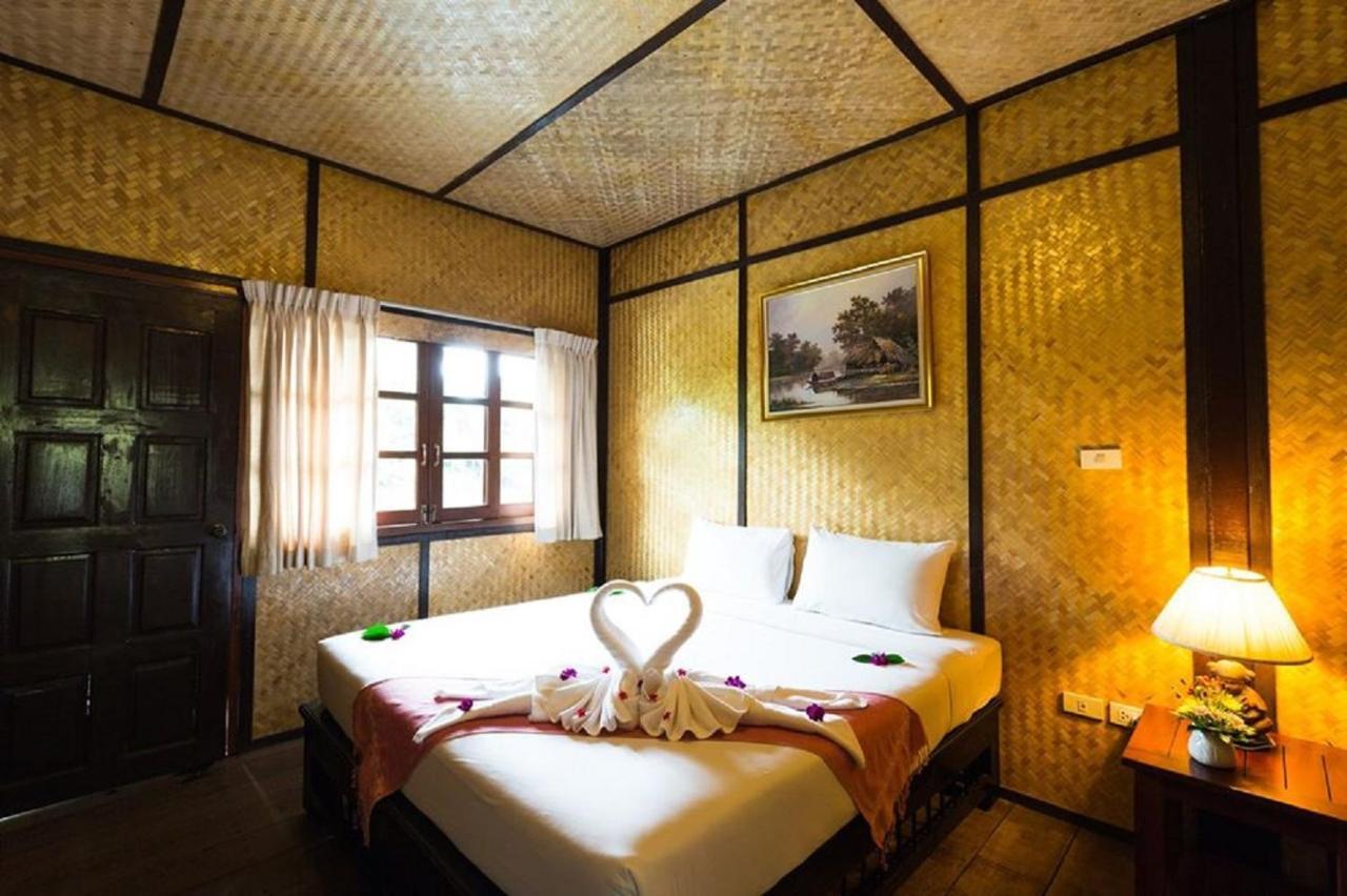 Nakakiri Resort & Spa Hin Dat Esterno foto